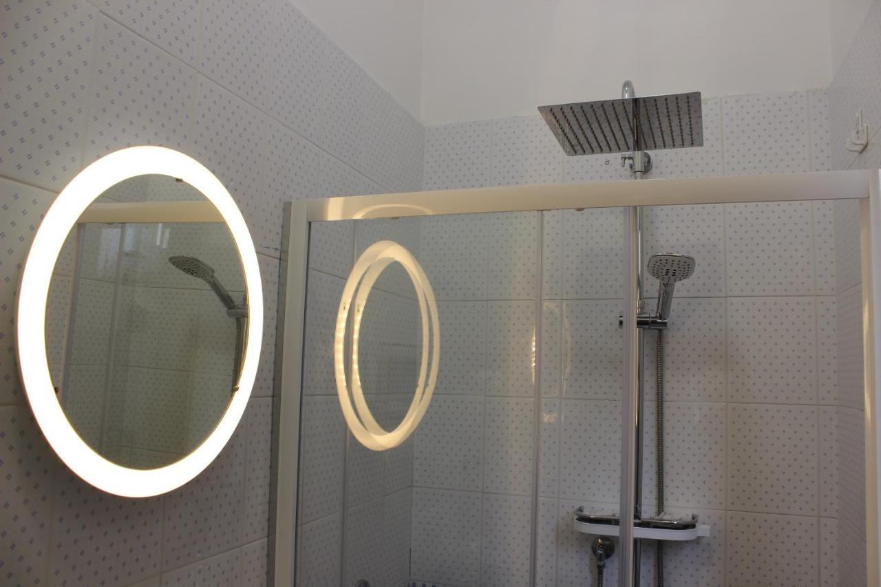 Little Suite Napoli Ngoại thất bức ảnh